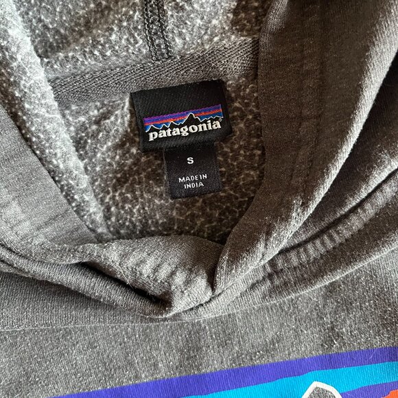 Patagonia gray logo hoodie S - Picture 3 of 10